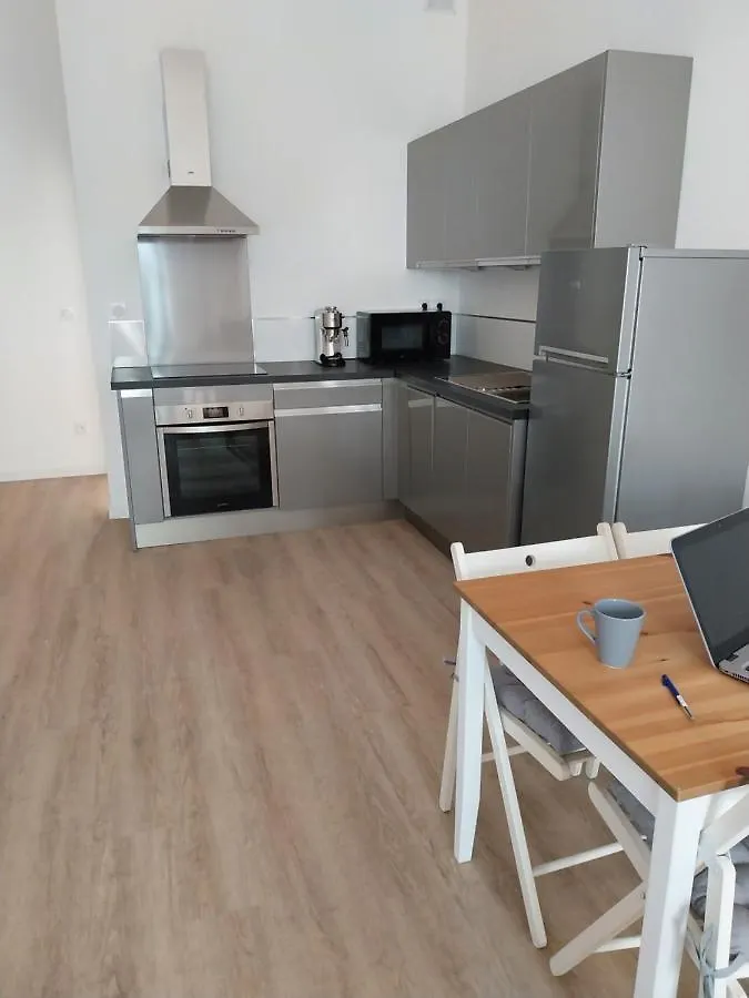 Appartement Lyon Part Dieu 44M2 0*,  France